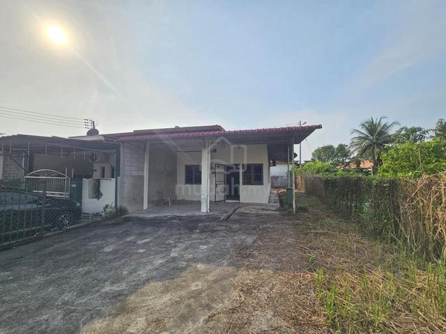 PERPETUITY! Corner Single Storey at Muara Tuang,Near Aeroville Stutong 1