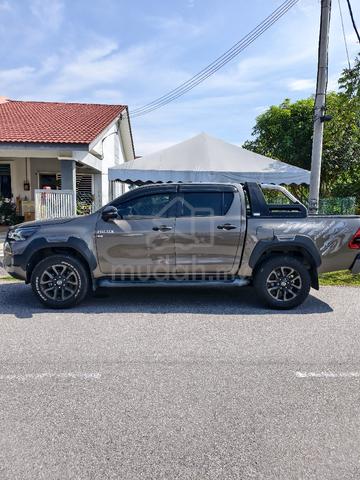 2020 Toyota HILUX 2.8 G (A) - 4