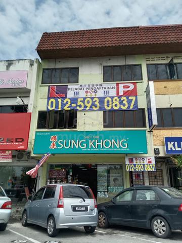 3 Storey Shop in Pengkalan(main road) for sale 1