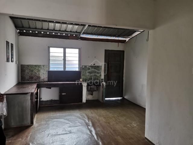 TAMAN MELEWAR PT RAJA 2 storey low cost 3 bed room 1