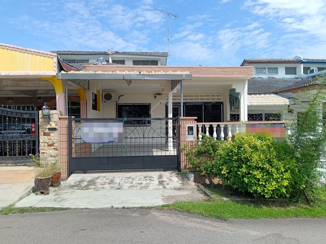 Rmh Teres Cantik Siap RENO Penuh Dekat Kedai @Tmn Muhibbah (Kluang) 1