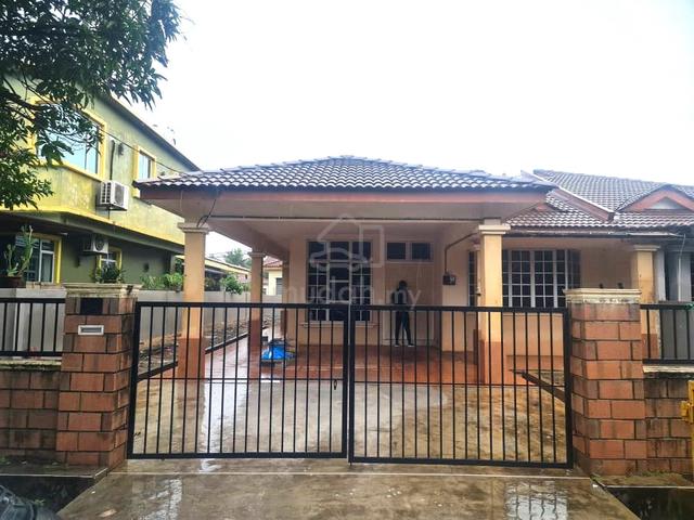 Affordable Home, Prime Location – Near Beach & Pelabuhan Kuantan 1