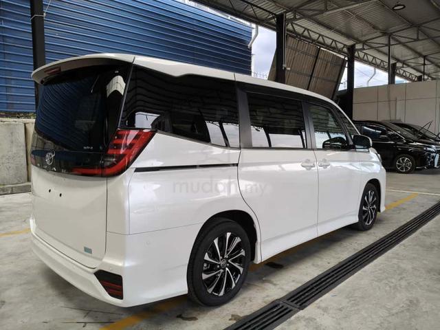 2022 Toyota NOAH 2.0 SZ (A) - 3