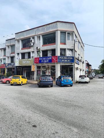 Corner lot 3rd floor Machang bubuk 1