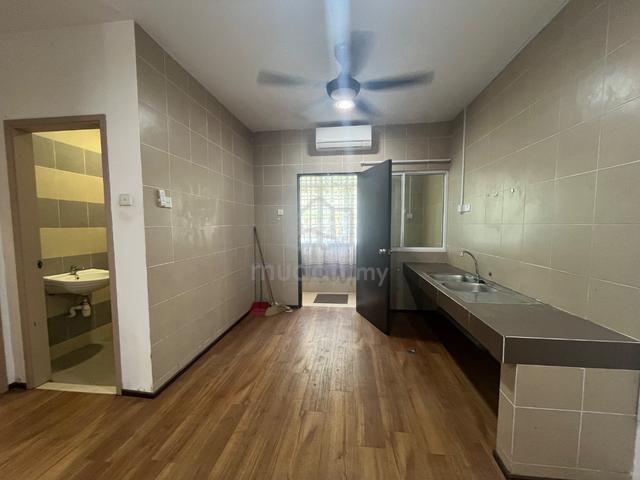Kingfisher Townhouse l Gated & Guarded l 4 Bedroom Likas UMS Sepanggar 1