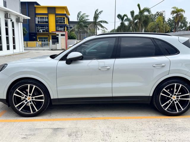2024 Porsche CAYENNE 3.0 BASE MY22 9YB (A) - 4