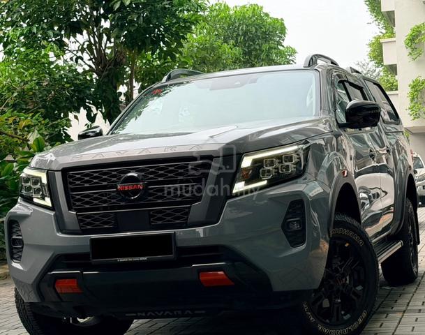 FULL SERVICE REC 🌟 2023 Nissan NAVARA 2.5 PRO-4X - 1