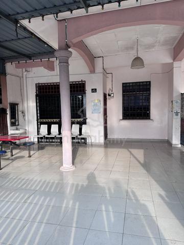 Sebuah rumah teres 2 tingkat Kuala Terengganu 1