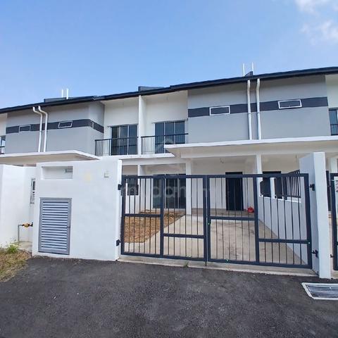 TAMAN PUNCAK WARISAN | Below MV | Full Loan | Unit Rare 1