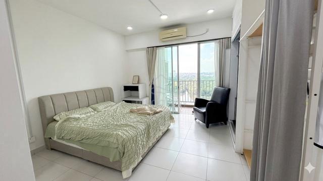 Marina Residence 1