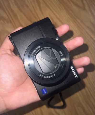 Sony RX100 Mark 3 Digicam - photo 2 of 5