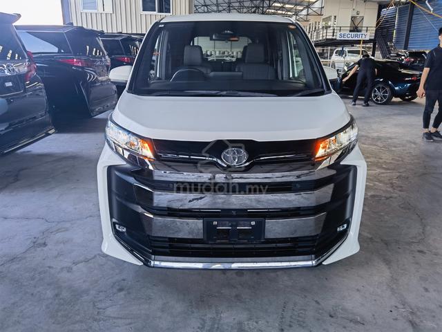 2022 Toyota NOAH 2.0 SG (A)/FREE 8 YRS WARRANTY - 2
