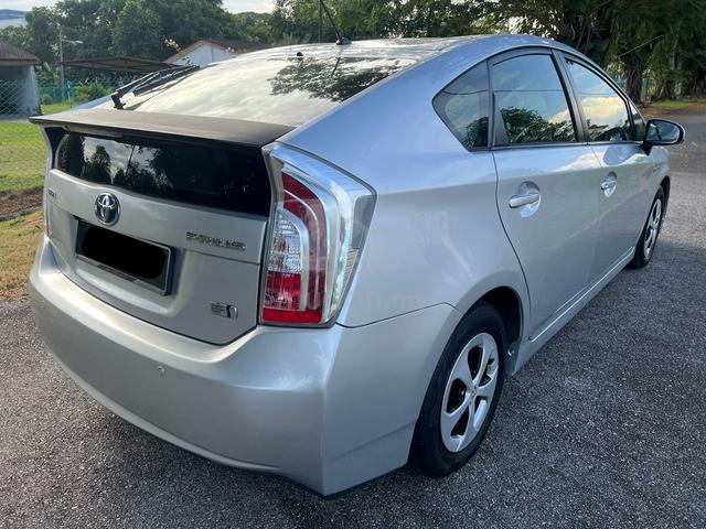 2012 Toyota PRIUS 1.8 LUXURY HYBRID (A) - 4