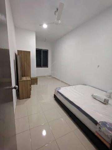 bilik untuk disewa di Tanjung lumpur 1