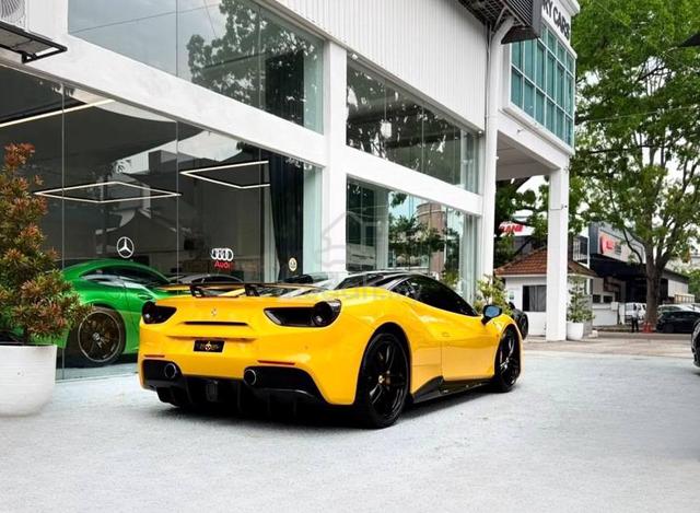 2015 Ferrari 488 GTB 3.9 V8 (A) - 4