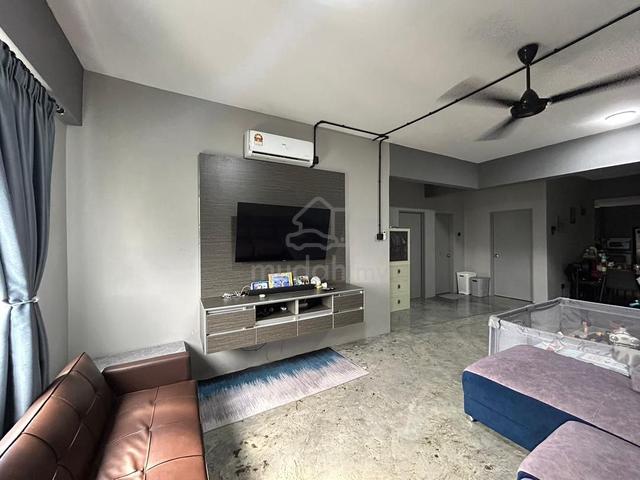 Akasia Diamond 1