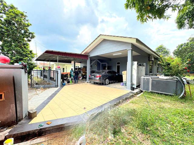 FREEHOLD Taman Seri Impian Kluang Bungalow Single Storey Johor 1
