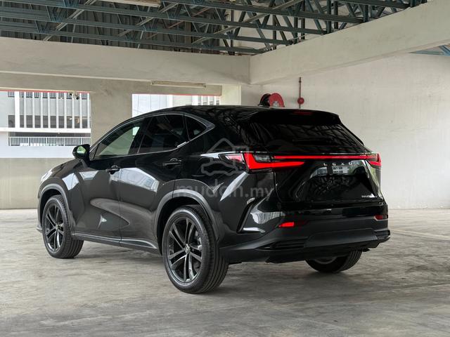 2023 Lexus NX250 LUXURY Spec Black+Black Seat - 3