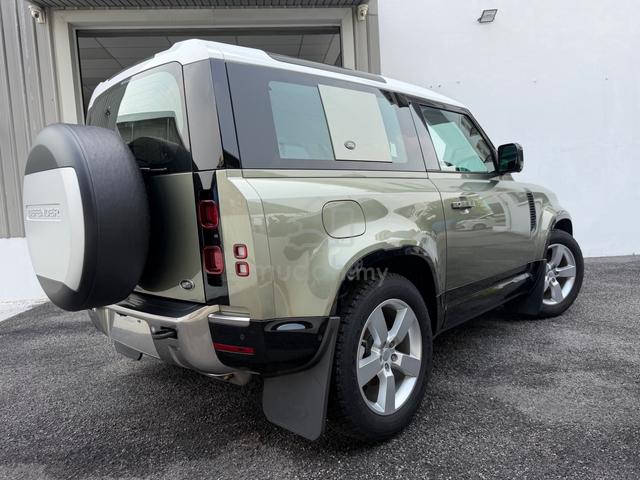 2023 Land Rover DEFENDER 2.0 90 P300 Full spec15k - 5