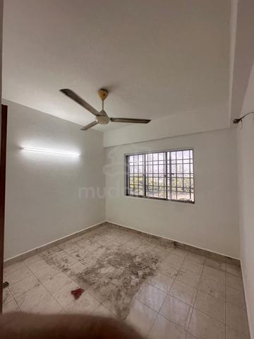 Sri Gotong Apartment 1