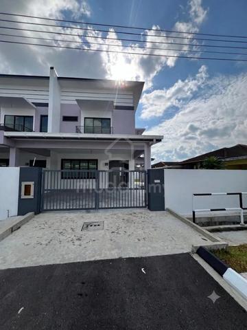 Riveria Double Storey Terrace Corner For Rent 1