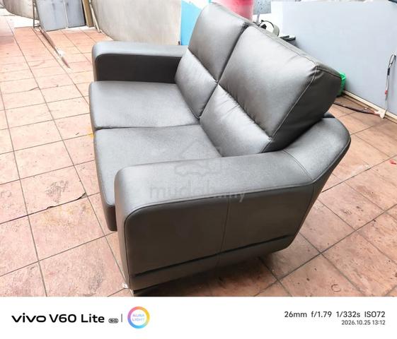 2 seater sofa - photo 2 of 3