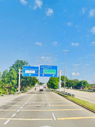 Below Bank Value Freehold Facing Main Road Semabok Town Land for Sale 1