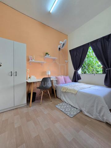 Room For Rent @ Johor Jaya for Male only 1
