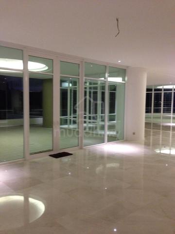 8 Gurney ( The Shore ) 1