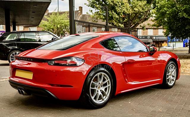 2022 Porsche 718 2.0 CAYMAN (A) REVERSE CAMERA UK - 4