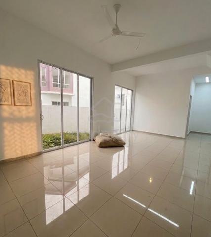 [Tiara Sendayan] Modern END LOT Double Storey — Super Clean & Extra 1