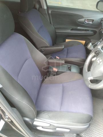 2013 Toyota WISH 1.8 S ZGE20G FACELIFT (A) - 5