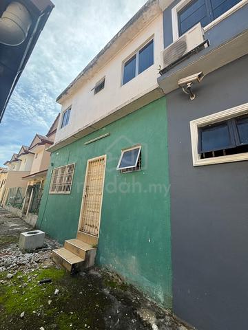 Bukit Subang Double Storey house 1