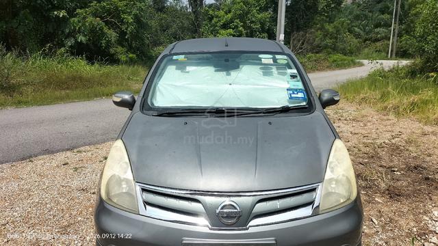 2011 Nissan GRAND LIVINA 1.6 IMPUL (A) - 4