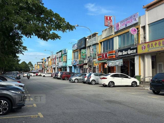 Facing Main Road Bandar Parkland Klang Ground Floor Shop 22x75 Rent 1