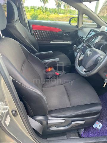2010 Toyota WISH 1.8 S - 4
