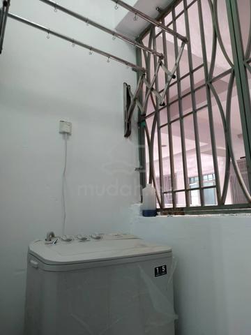 Fully Furnished Female House Big Female room Next To LRT Asia Jaya 5