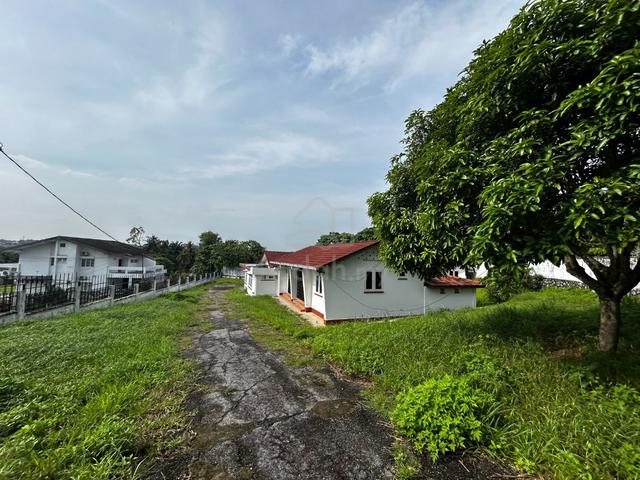 BKT RASAH Single Storey Bungalow With Huge Land 1