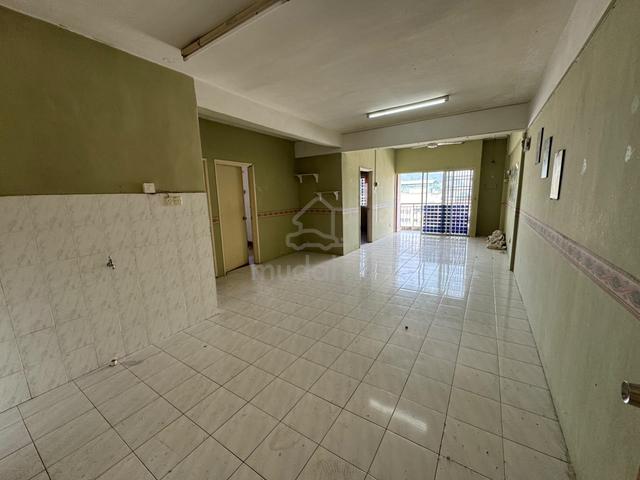 Pandan Court 1