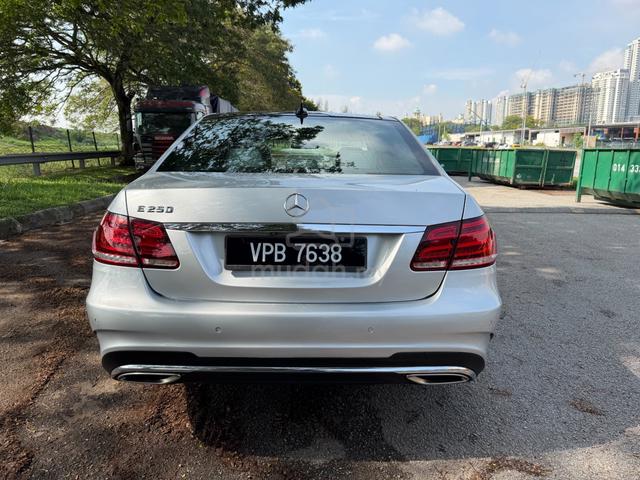 Mercedes Benz E250 AVANTGARDE (CKD) 2.0 (A) 2017 - 5
