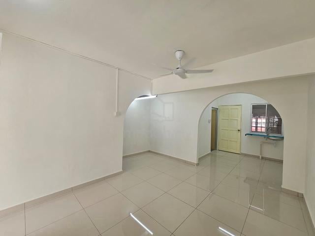 Full Loan Jalan Makmur, Taman Damai Jaya, Skudai, Low Cost 2 Storey 1
