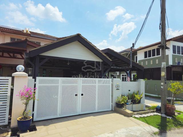 [ END LOT & RENOVATED ] 2 Sty Terrace Taman Putra Perdana Puchong 1