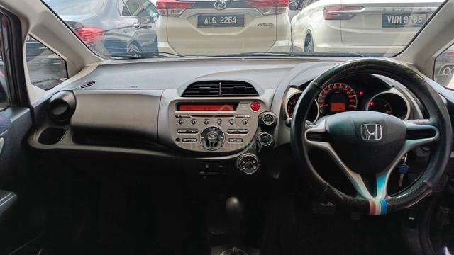 2013 Honda JAZZ 1.5 (A) - 5
