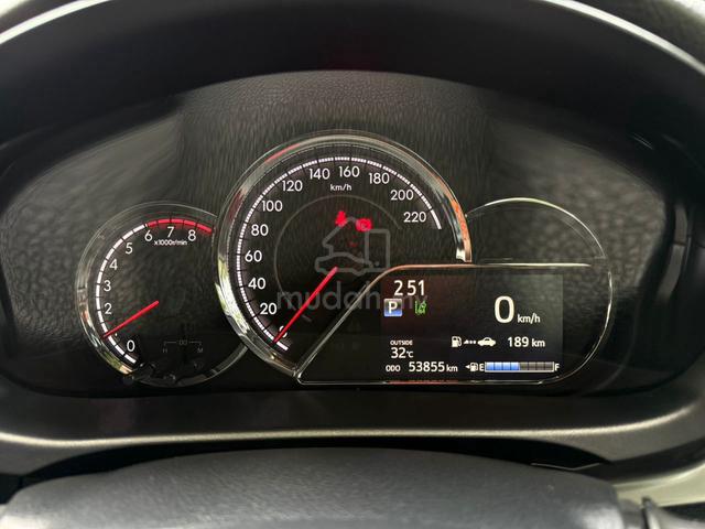 2023 Toyota YARIS 1.5 E NEW FACELIFT (A) Tip Top - 5