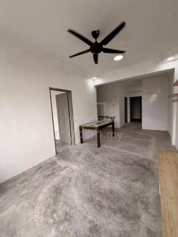 Ehsan Jaya Shop Apartment 1