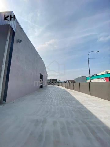 For Rent: 1.5-Storey Semi-D Warehouse/Factory @ Pandamaran 4