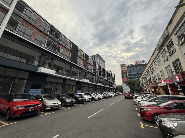 Shop for rent UC Square Taman Connaught next to USCI University 2