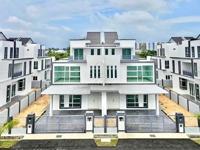 Super Below Bank Value New unit 3-Storey Semi-D near Limbongan Klebang 1