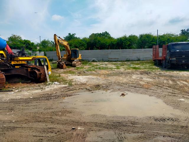 Puchong taman mas industrial land size 4800sf suitable for store lorry 1