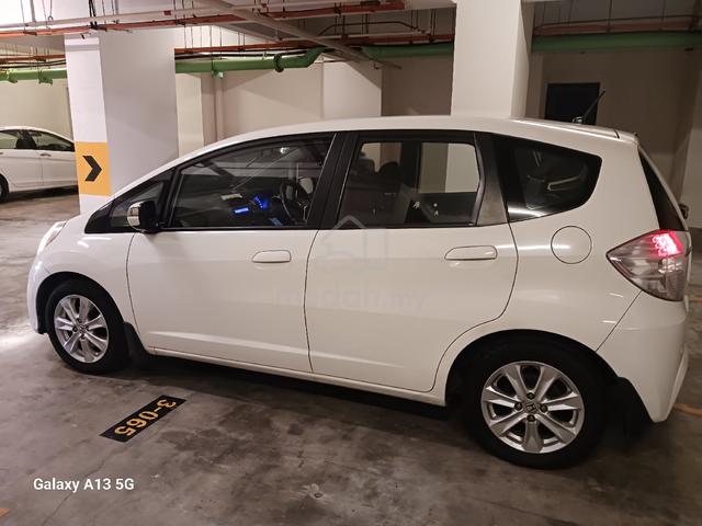 2014 Honda JAZZ 1.3 FACELIFT (A) - 2